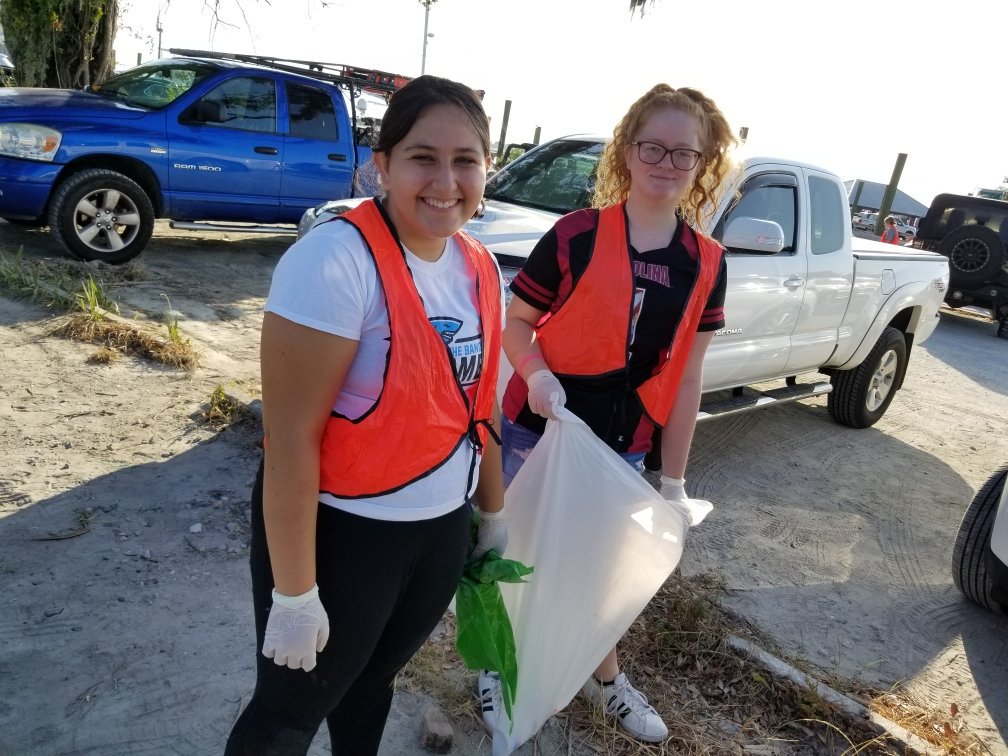 MrsMacheski's tweet photo. I am so proud of our hard working helpers. They truly love their community!
#TheStJamesWay #SJMSSharks https://t.co/kKJBj4vSbA