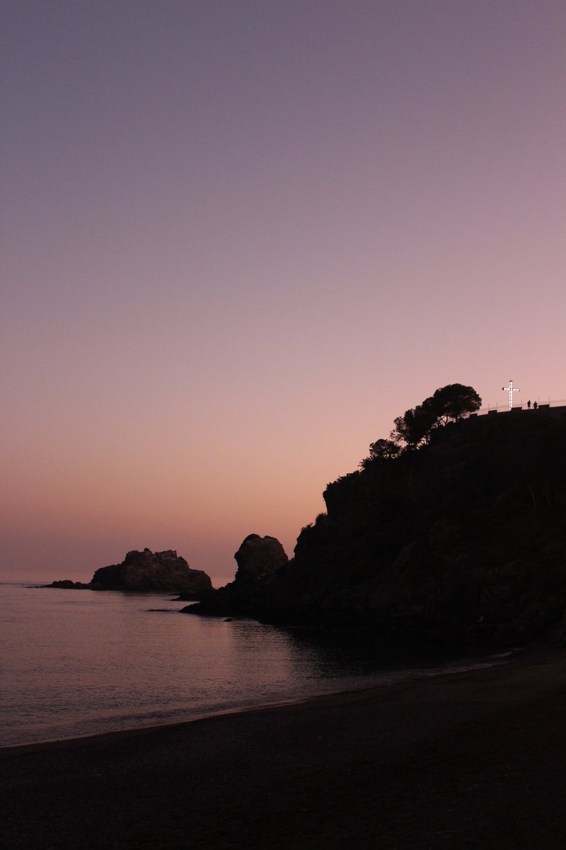 rosa_ramirez96's tweet photo. Voy a dejar unas fotitos que he hecho hoy por aquí... 

📍 Almuñécar, Granada 
📷 Canon EOS 1300D https://t.co/3Qto1utLam
