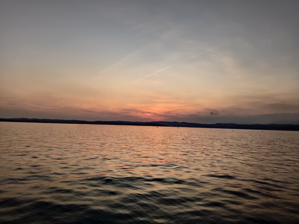 IczerSigma's tweet photo. It's hot spring season and I wanna visit Saturnia again sooon, but today...I will enjoy Garda Lake ☺️
#Sirmione #RoccaScaligera https://t.co/mmhNpVCPkH