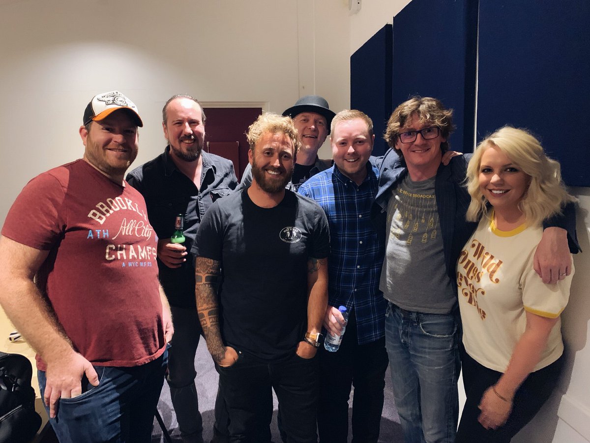 SC & The LongShadows tweet media