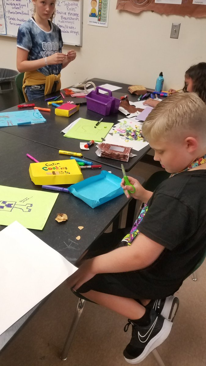 MichaelaFunk12's tweet photo. @HENDeagles 5th Grade| Entrpreneurial Products + Package Design https://t.co/NFxq40UqQC