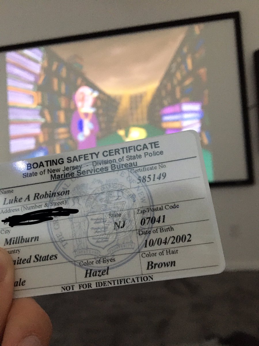 luker393's tweet photo. Spongebob ain’t got nothing on me #boatinglicense https://t.co/yzCCIVxaLK