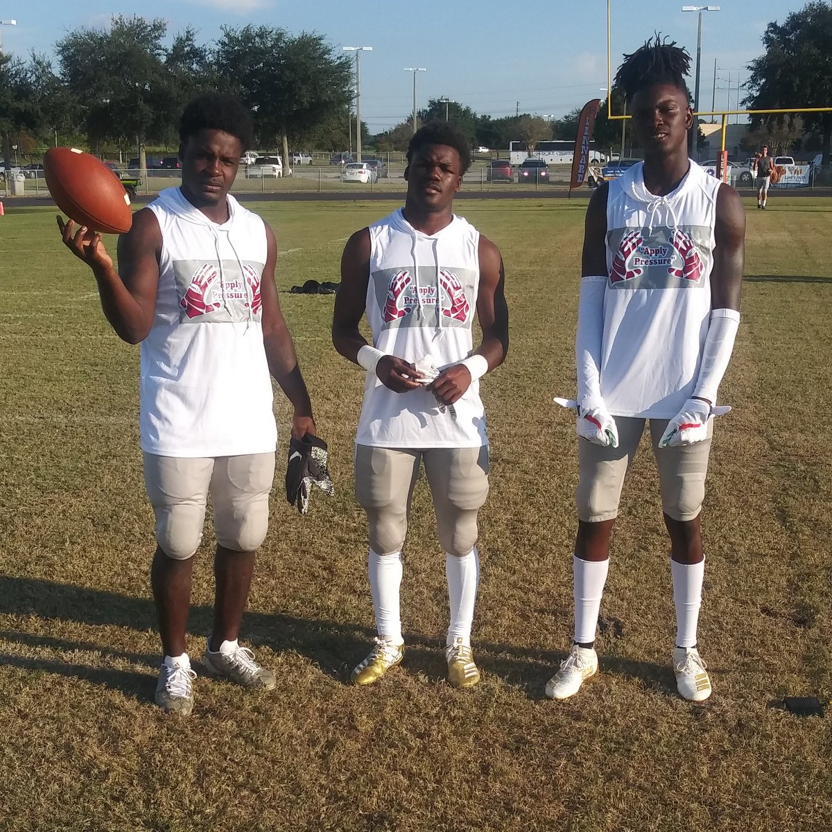 coachdt1304's tweet photo. My boyz #Builtbypressure
#Applypressureboys https://t.co/13x4gmzfhu