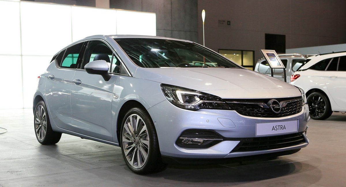 Facelifted 2020 Opel Astra Hatch Goes Back To Where It All Started j.mp/2mHurQP #news #FrankfurtMotorShow