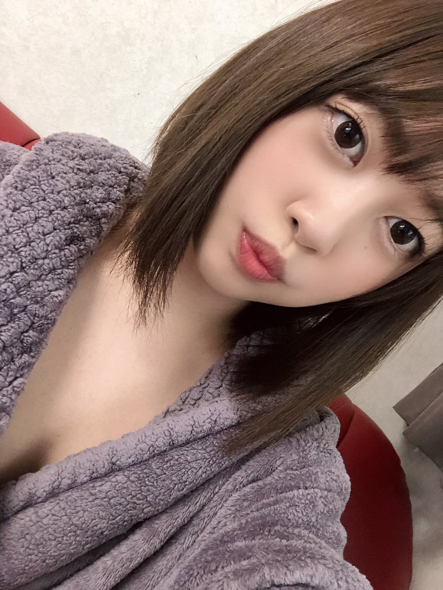 可愛いセクシー女優 Twitter પર હ શટ ગ