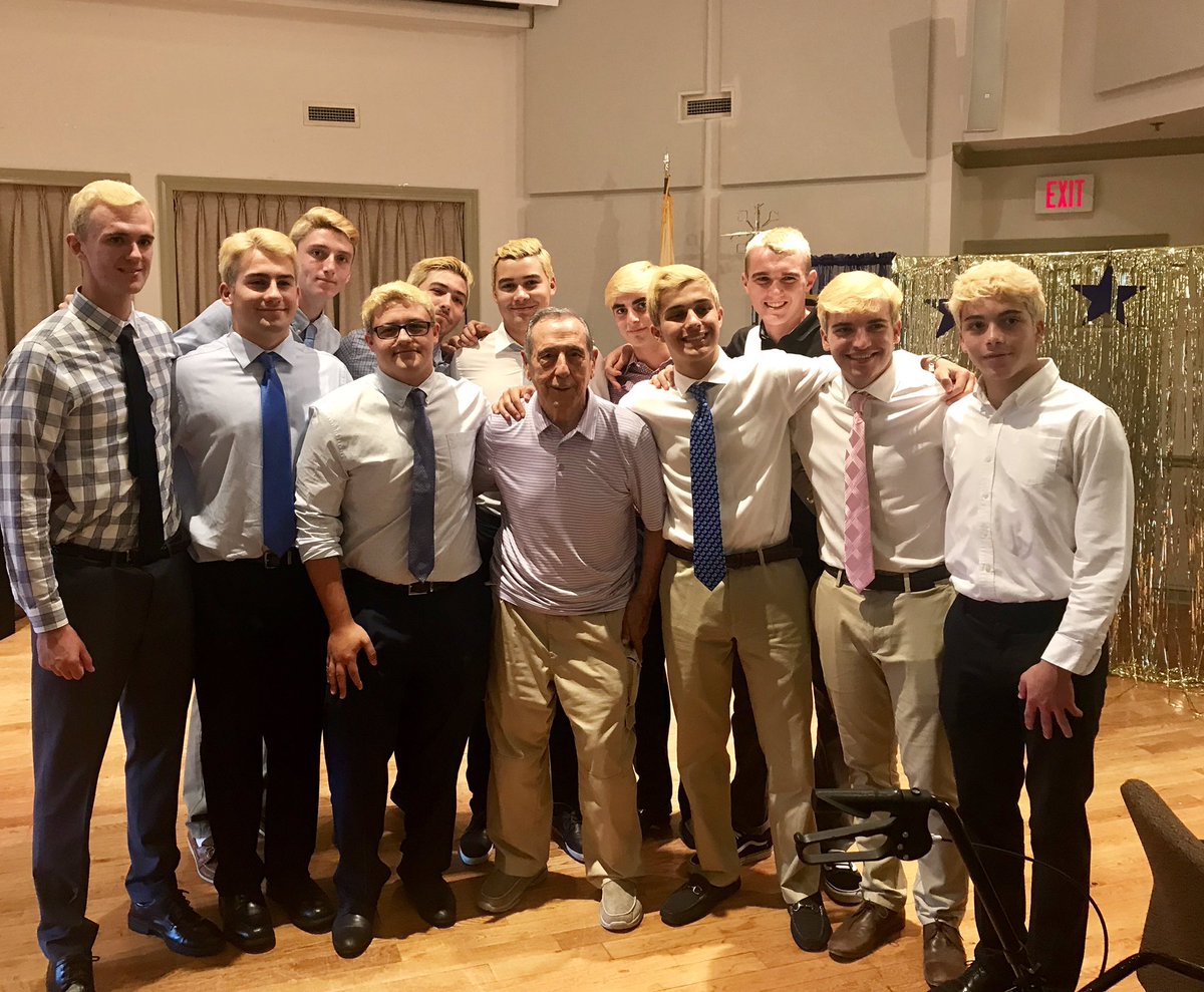 RyanSm1th66's tweet photo. The Caldwell football team got to meet NJ football coaching legend Frank Verducci at the inter- generational homecoming at Crane’s Mills today  @CaldwellFBall @CWCJCHSCHIEFS @CWCJBertollo https://t.co/YbwtApwpzS