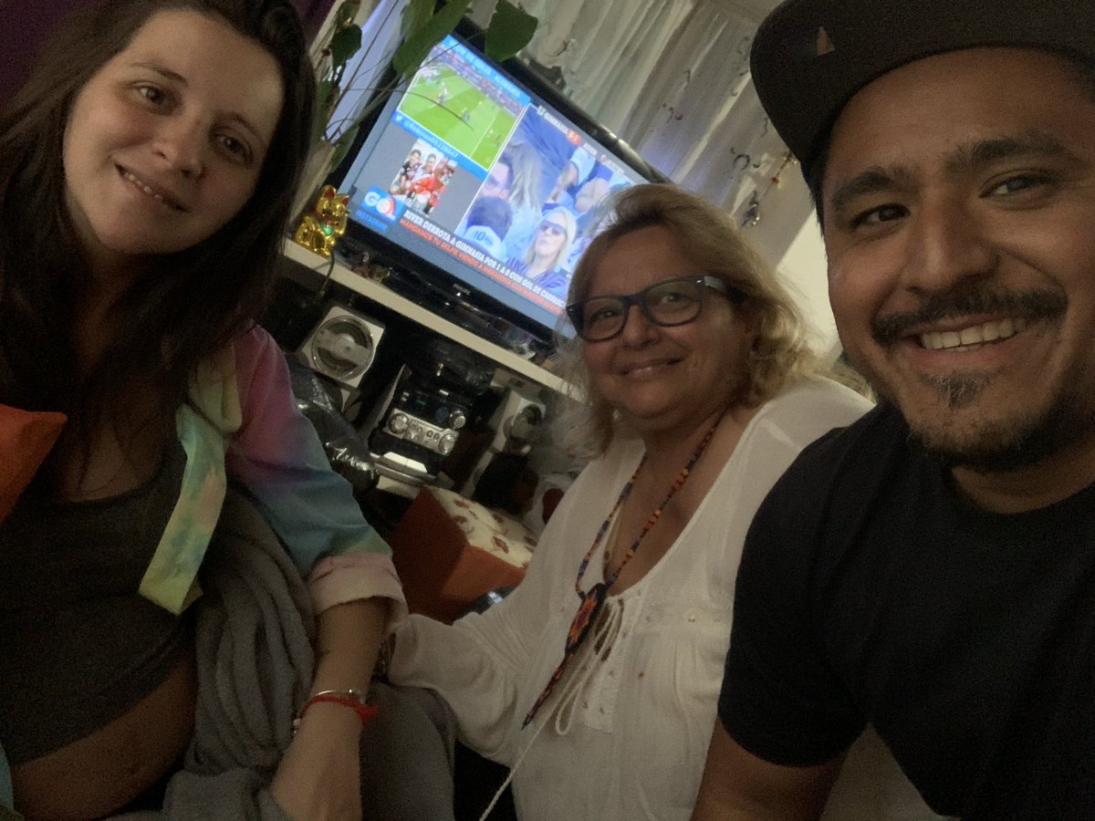 ZACARIOS's tweet photo. #FOXgol mirando al Diego , aguante fox. https://t.co/IG4EDdbAmu