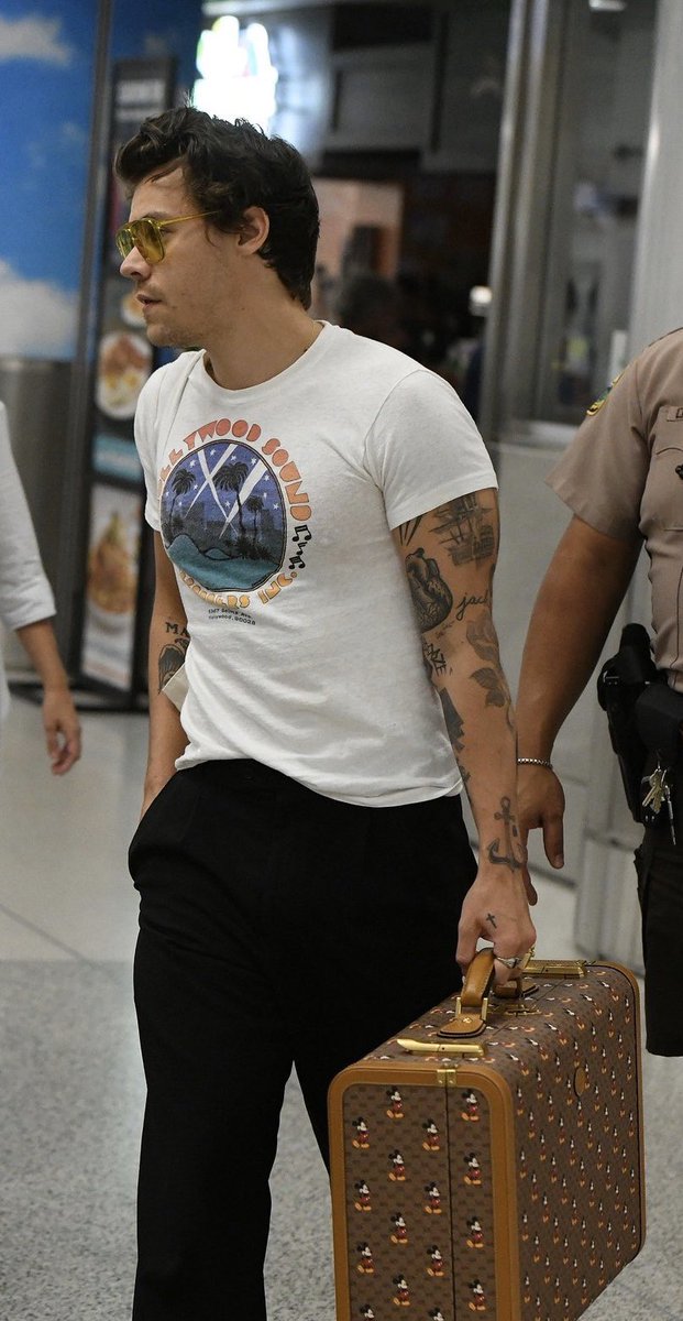 best harry pics tweet media