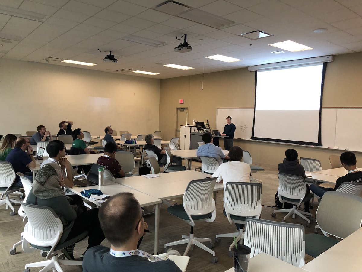 UMSL Information Sys tweet media