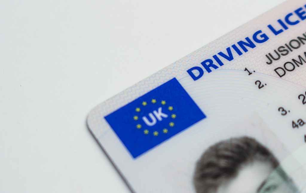 DevonTraining's tweet photo. How to pass your UK driving Test. https://t.co/jLfTqMmJD6 https://t.co/f5SKSMJOoa