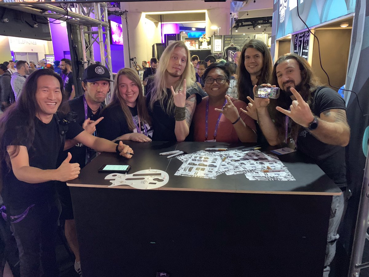 Just met <a href="/DragonForce/">DragonForce</a> nbd