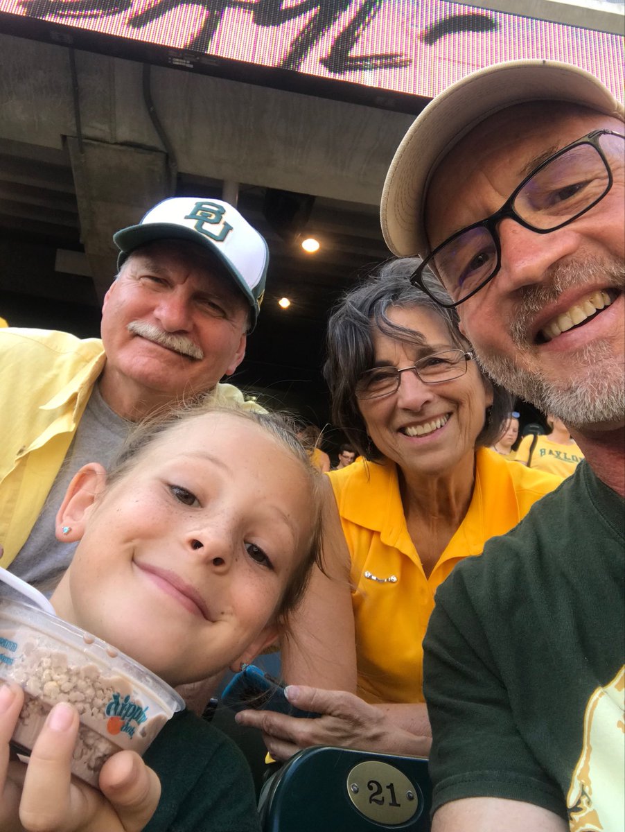greg_leman's tweet photo. Friends and fans forever #SicEm https://t.co/JTi7vbyU9w