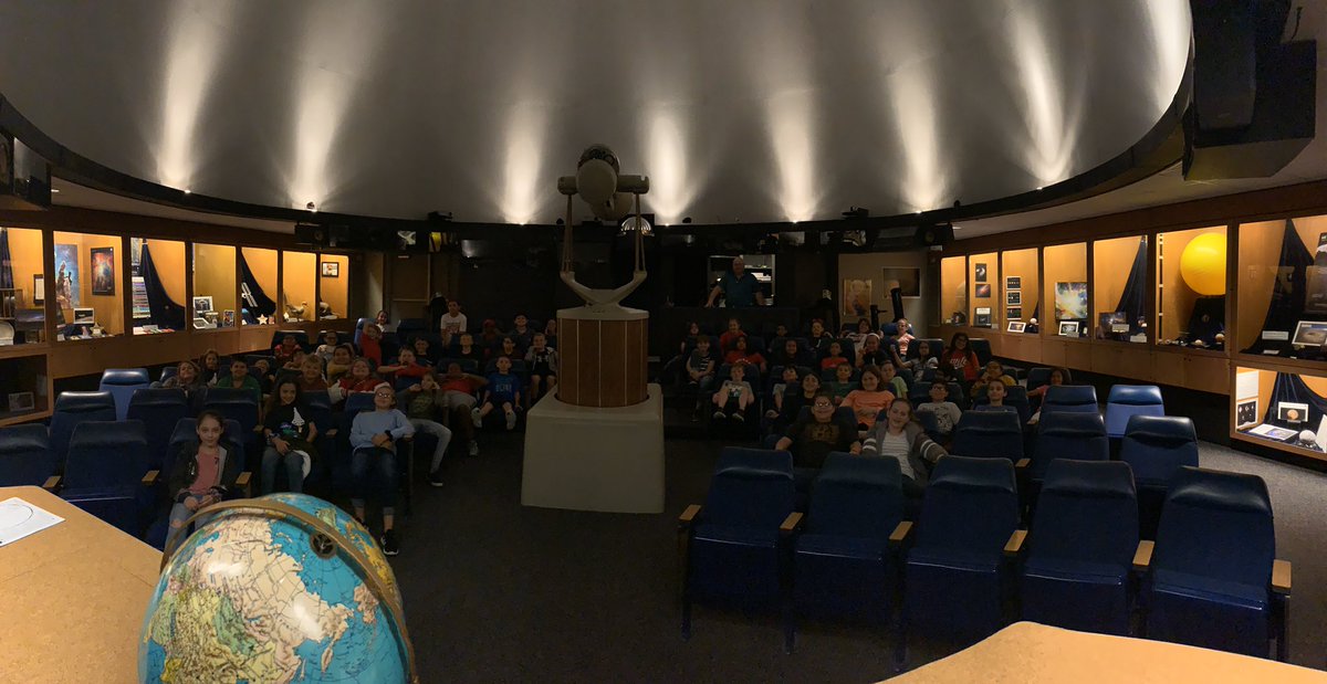 MrsHippELA's tweet photo. Team Spirit had a great trip to the Brazosport College Planetarium and Art Exhibit!! #TeamSpiritRockSTARS @GradyRasco https://t.co/hy0XZe76ag