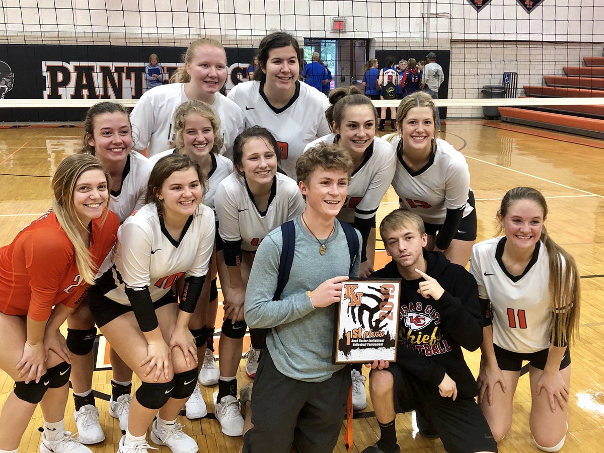 OGvball's tweet image. Went undefeated at the Knob Noster Invitational today...a day full of great play &amp;amp; great communication! S/O to our mini student section today for their support! #GoPanthers #annhilationnation #seniors #juniors #sophomore