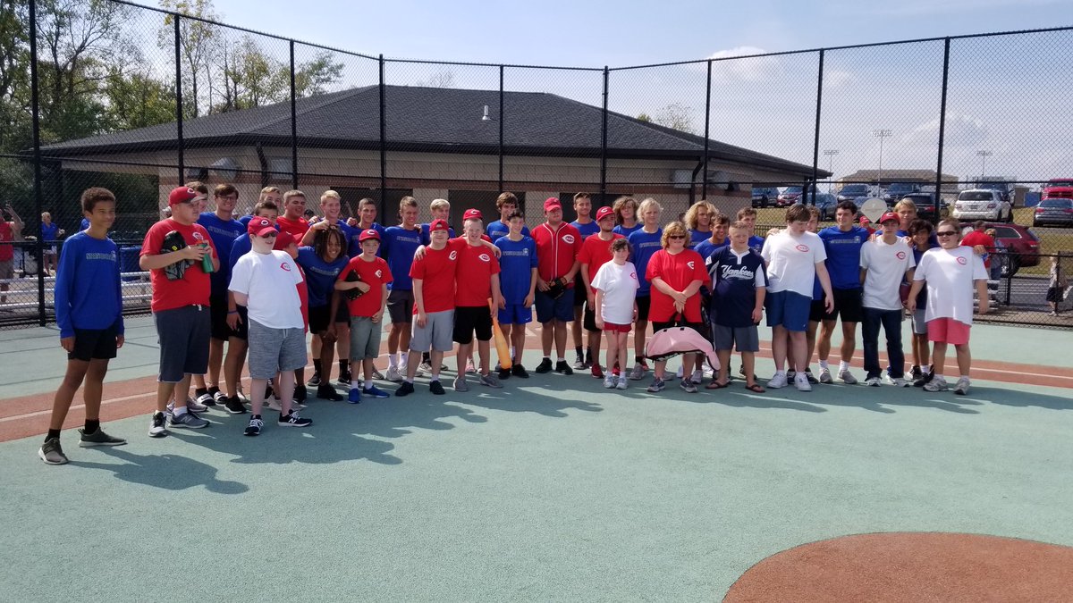 BORO_SOCCER1's tweet photo. An absolute privilege for the Springboro Men's Soccer program to support all the kids who played baseball at Miracle Field today. An incredible group of kids with amazing families, thank you for allowing us to be a part of your day #TrueAllstars #MiracleField #WeAreBoro https://t.co/WMl0Lx8cF0