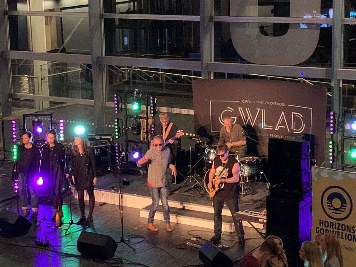 WorkingWordPR's tweet photo. The Seneddโs festival #GWLAD also does live music! #WelshLanguageMusic
Geraint Jarman ar ei orau
Diolch @pystpyst & @HorizonsCymru https://t.co/WgsdOlrQi9