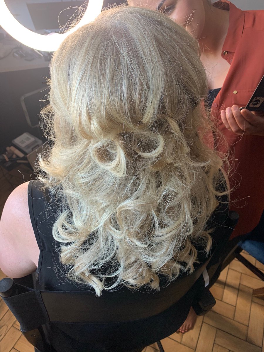 nataly89x's tweet photo. So today I had a recommendation of my lovely friend @MakeupByAlexan2  to join her in doing the lovely Linda Nolan’s hair! 
It was such a pleasure to do she’s such a lovely lady 💗 #hairstylist #hairdresser #hairoftheday #hairofinstagram #cumbria #brampton #lindanolan https://t.co/5y6hitX7SM