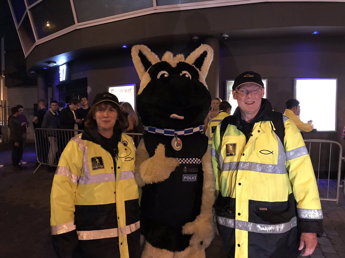 IpswichPolice's tweet photo. @SuffolkPolice working with Ipswich @TownPastors keeping people safe on a night out in #ipswich #AfterNightFall #710 https://t.co/UZc3ymu0qS