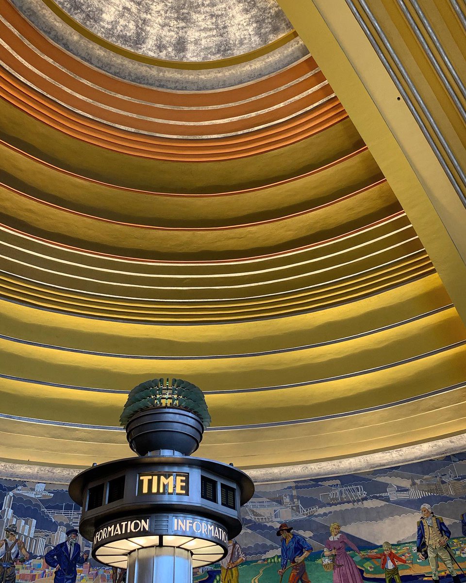 MarkBSchlemmer's tweet photo. Inside, the soaring 106 ft. tall gold/yellow/orange banded half-dome (the largest in the western hemisphere) is gobsmackingly awesome. #ArtDeco #ArtDecoArchitecture #CincinnatiUnionTerminal #CincinnatiMuseumCenter https://t.co/3GIbaPc2IE