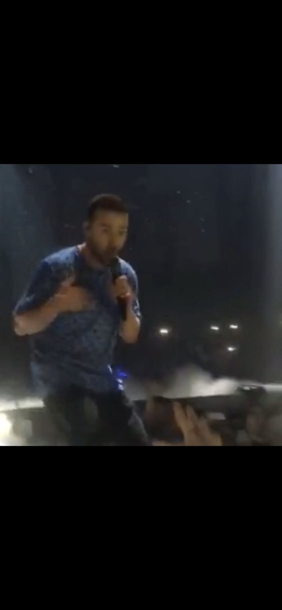 Saz0270's tweet photo. When I got up close and almost got a #timbertouch @jtimberlake #manofthewoodstour #london https://t.co/lFXOqhMyjf