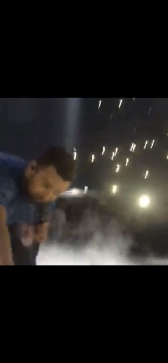 Saz0270's tweet photo. When I got up close and almost got a #timbertouch @jtimberlake #manofthewoodstour #london https://t.co/lFXOqhMyjf