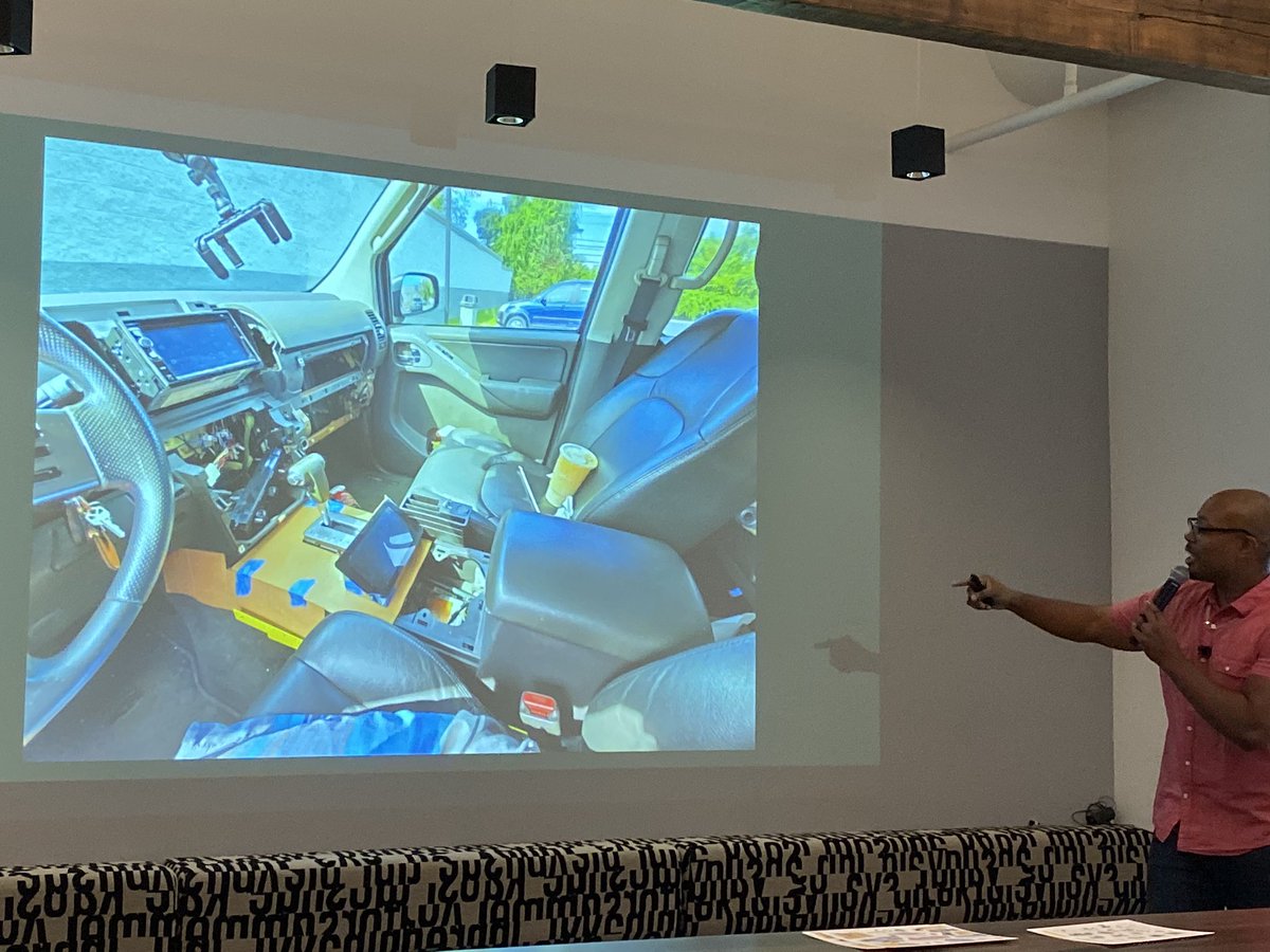 loooorenanicole's tweet photo. βOne of my students is a mad scientist! Solving problems that may not have existed ... but his creativity challenged me on what is possible. To challenge my stinking thinking!β @marktechson #PromptConf2019 https://t.co/2diDpjs9B8