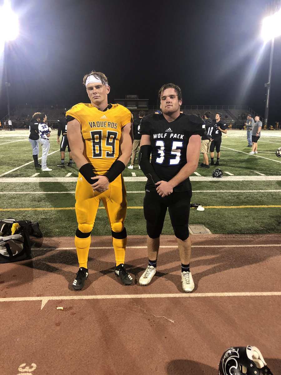 bigguysean's tweet photo. Burner Bowl with the Jersey Swap @jmaheu35 https://t.co/TukPXsXyRc
