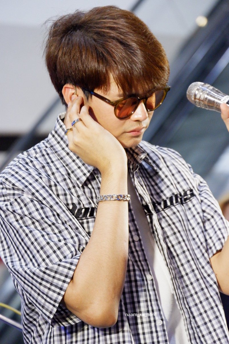 sinyoritanam3's tweet photo. ถ้าตั้งใจฟัง ก็จะได้ยินเสียงนั้นชัดเจน
พวกเราร้องเพลงเพราะขึ้นใช่ไหม
ปล.ถ่ายยังไงลงแบบนั้น
#sbdesign
#NONTTANONT
#nontfam https://t.co/v4gNXcioiR