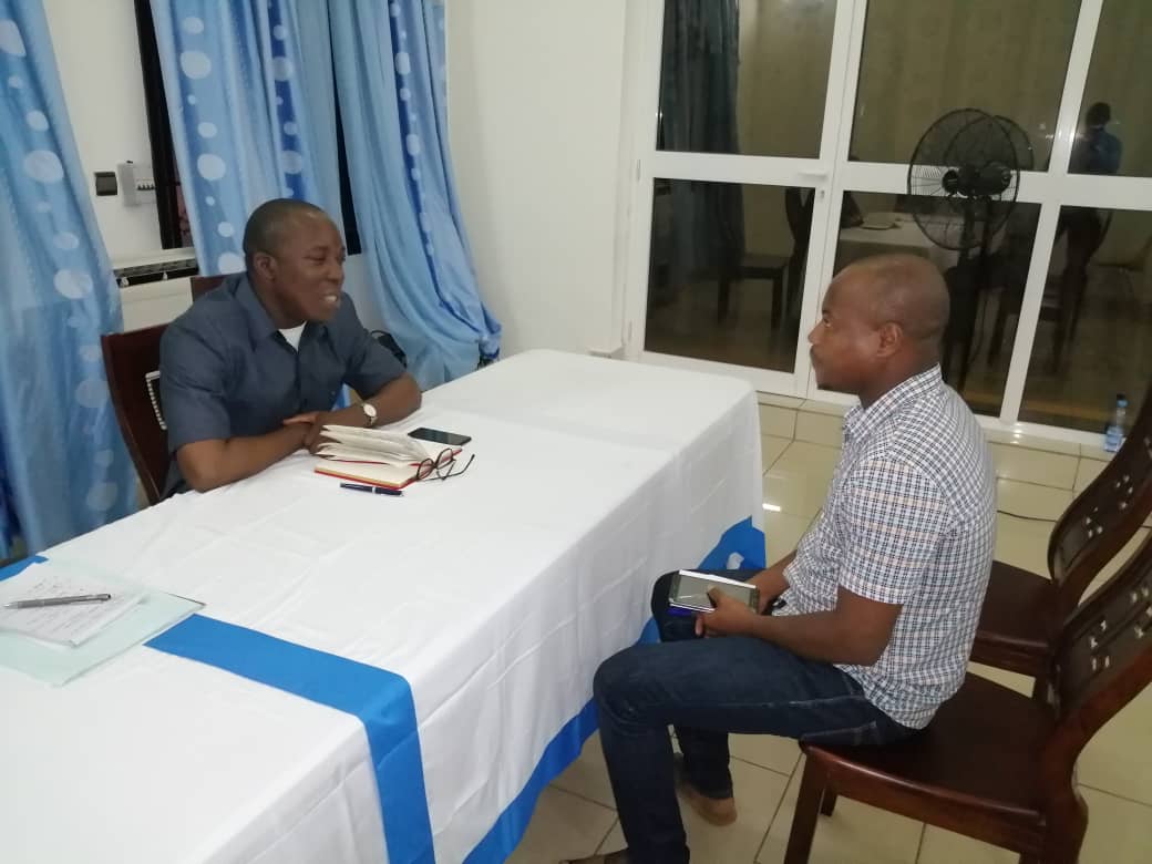 Mju_Unir's tweet photo. Promesse tenue. Démarrage effectif des rencontres entre le bureau national du #MJU et les militants ce jour.
Le bureau national marque ainsi sa disponibilité, et vous donne RDV dans une semaine.
#TeamMJU #TeamUnir https://t.co/CiHu1FeBFH