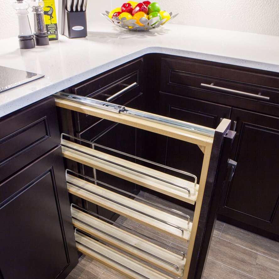 Waylon Flooring & Cabinets offers a great selection of organization and accessory options. Our stock is always improving, call us to view our latest items. 🍴
.
.
#WaylonCabinets #CabinetAccessories #KitchenCabient #NewCabinets #SpiceOrganization #AccessoryOptions #NewKitchen