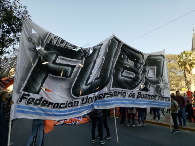 Congreso Ordinario de la Federación Universitaria de Buenos Aires. 
Triunfo reformista con 70 votos, 35 kirchnerismo, 20 la izquierda y 5 Bicentenario