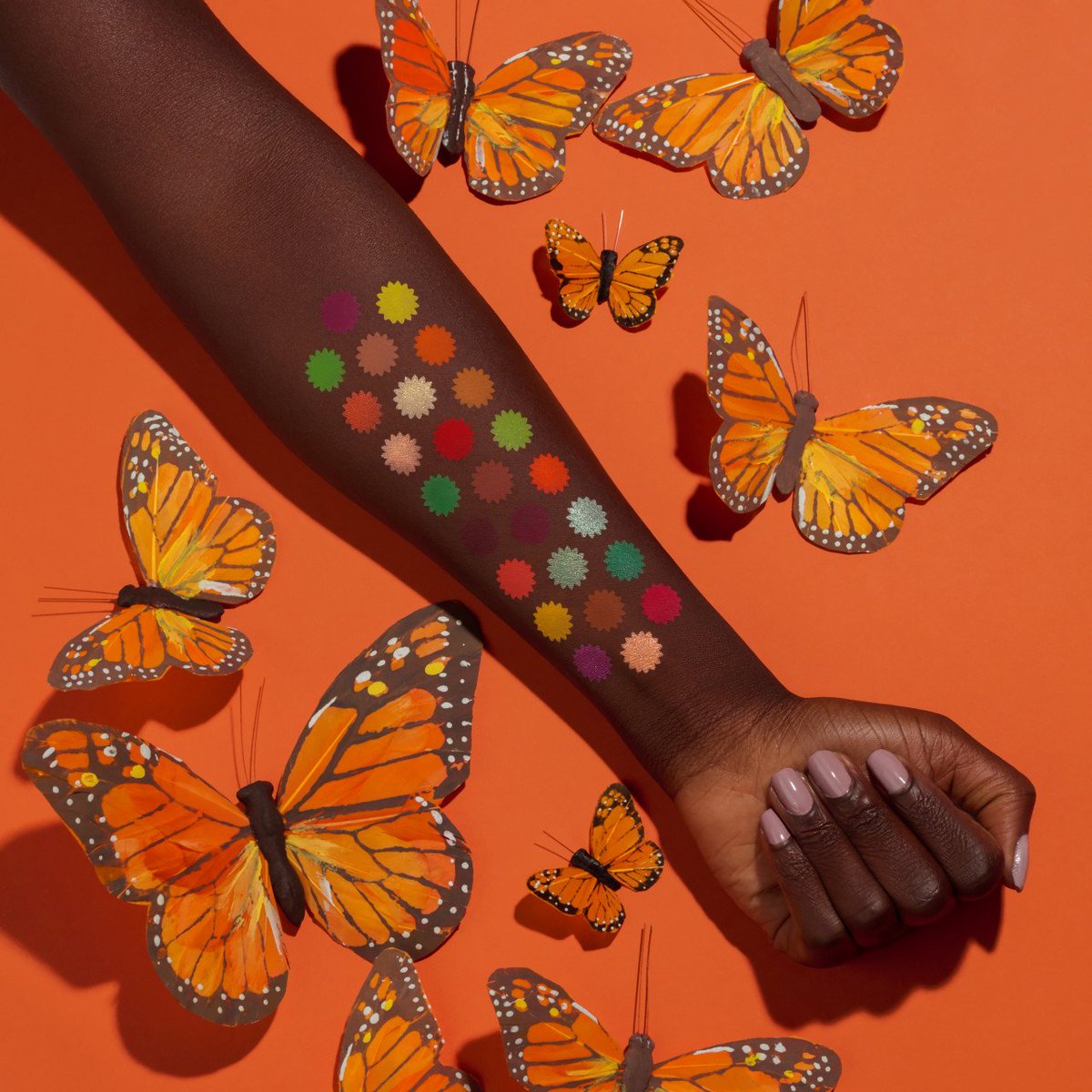 ABHcosmetics's tweet photo. All 25 shades beautifully swatched from the NEW #NorvinaV3 Palette! 🦋 Like for mattes 🧡 and retweet for metallic shimmers! 🔁 #NorvinaProPigmentPaletteV3 https://t.co/peUPSmXivz https://t.co/UiijKSbK2c