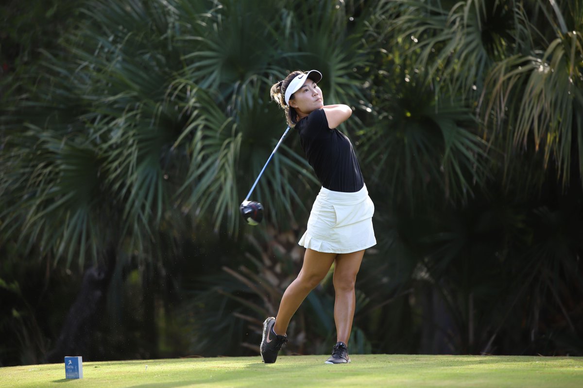 Round 2 ✔️ T4 heading into Sunday! Lessgoooo 💪🏼 Pumped for tmro ☺️ #IOAClassic #Road2LPGA