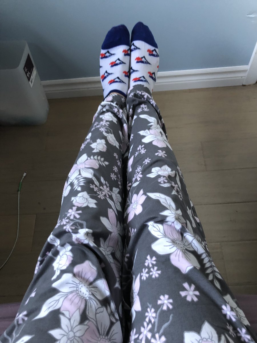 akdoust's tweet photo. #youknowyoureoldwhen you are excited to get new pajama pants and put them on before 7pm on a Saturday night. #pajamasRule #theyHavePockets #killerSocks @BlueJays #GTBoutique https://t.co/Ga3dRKpJFs