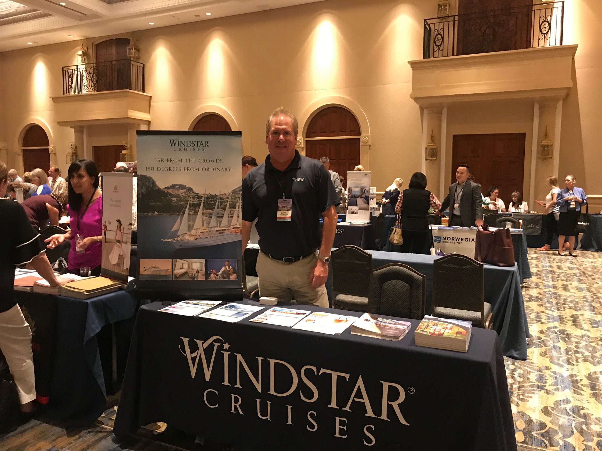 David Schoenberg (davidschoenberg) / Twitter