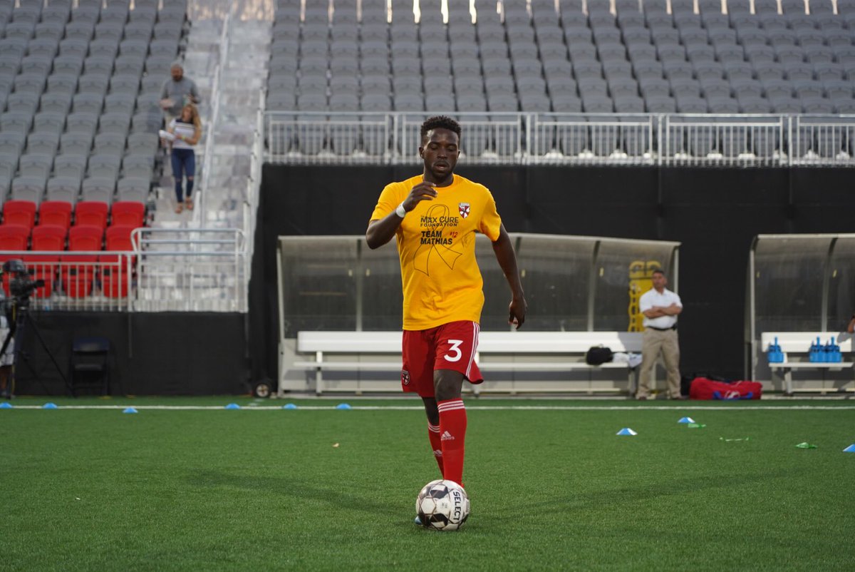 LoudounUnitedFC's tweet photo. Reppin our #GoldUnited warm upsπ
#MathiasStrong | @Max_Cure https://t.co/2RUmYSbN2a