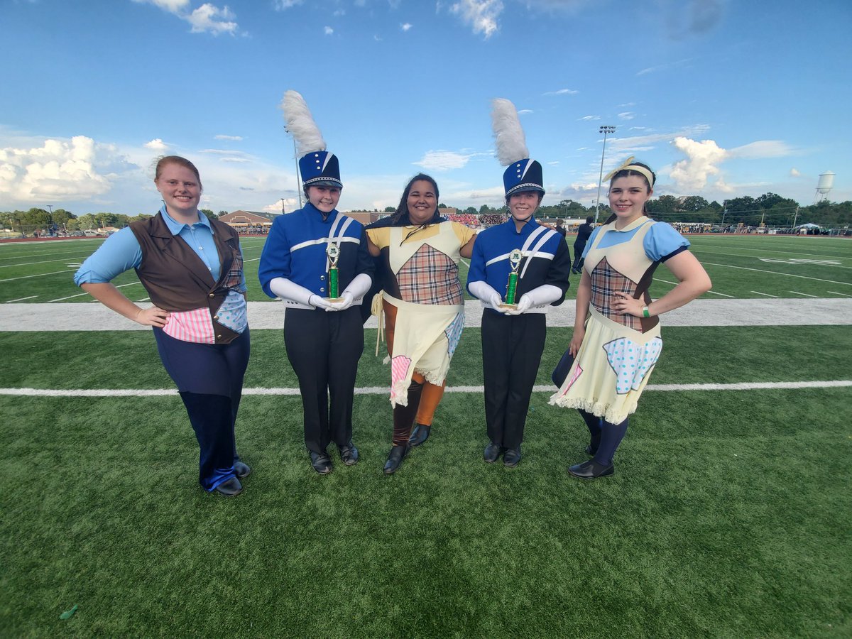RoyalRegBand's tweet photo. Royal Regiment took home caption awards for both general effect and color guard! https://t.co/YUkK3L9e1f