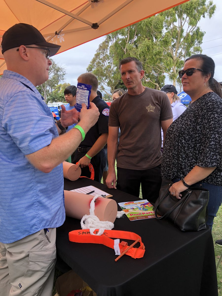 READYLBC's tweet photo. .@DignityHealth came out to teach the community how tourniquets work and provided stop-the-bleed training/kits! https://t.co/gG5IyelcXU