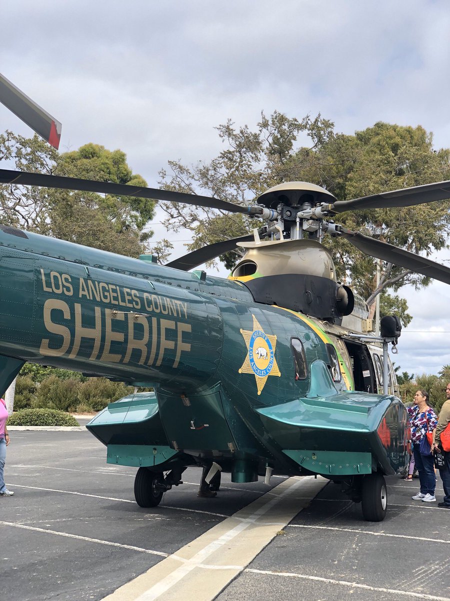 Awesome job by <a href="/USNationalGuard/">National Guard</a> and <a href="/LASDHQ/">LA County Sheriffs</a>! Thanks for stopping by #READYLB! 🚁
