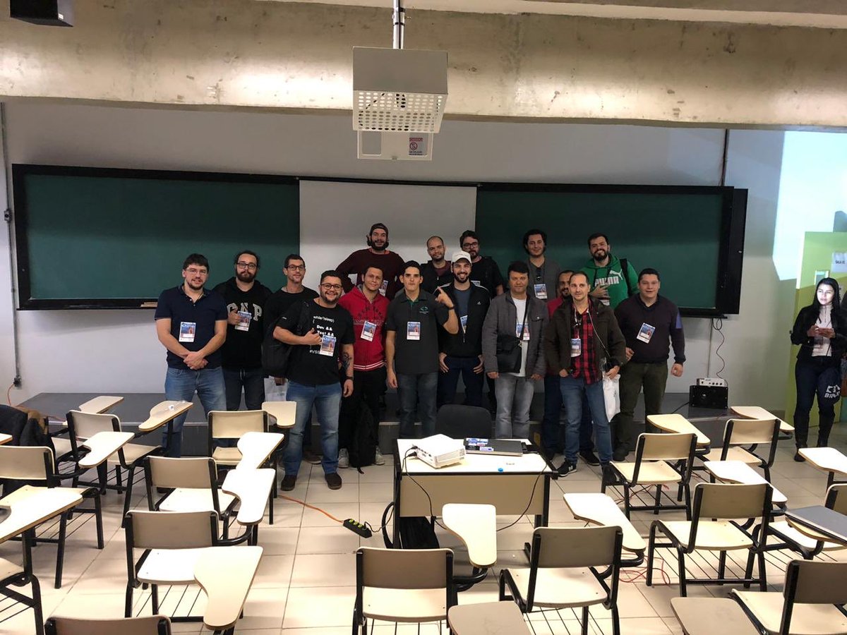 tiagolneves's tweet photo. Que evento sensacional!!!!
Hoje tive o prazer de estar pelo quarto ano seguido palestrando no maior SQL Saturday do Brasil. O evento como sempre muito bem organizado e com um grande público.
#sqlsatsp #sqlsat906 #pass #microsoft #azure #sqlserver #sqldatabase https://t.co/kbSC5YaaJK