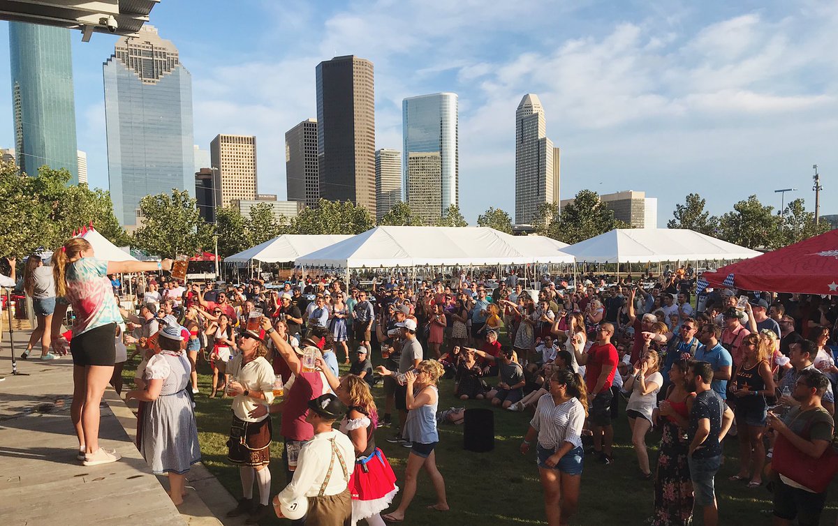 OktoberfestHTX's tweet photo. WOW what a weekend! We want to extend a huuuuuge thank you to everyone who made it out to Oktoberfest Houston 2019. We hope your bellies are full of all of the bier and brats! 

We couldn’t do this without you! https://t.co/KrPvgTEjdY