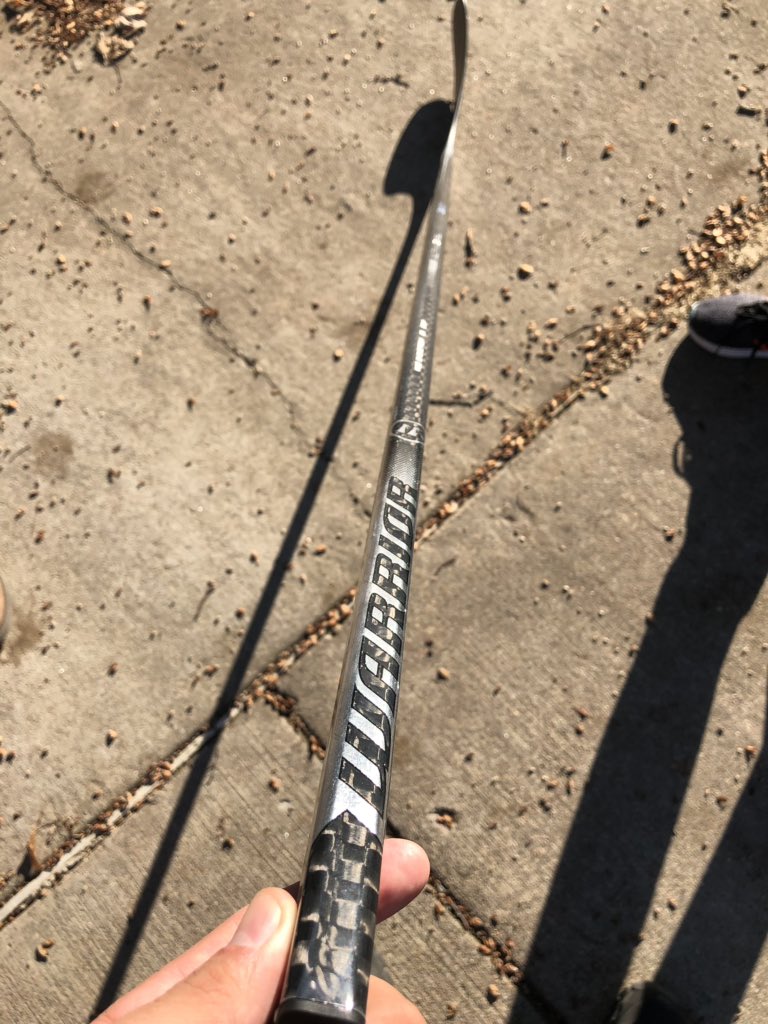 eyesnskis's tweet image. Let it shine! 

The new @WarriorHockey #AlphaDXSL showing off that #chrome!  

Let’s take a closer look, shall we?

#WarriorVIP