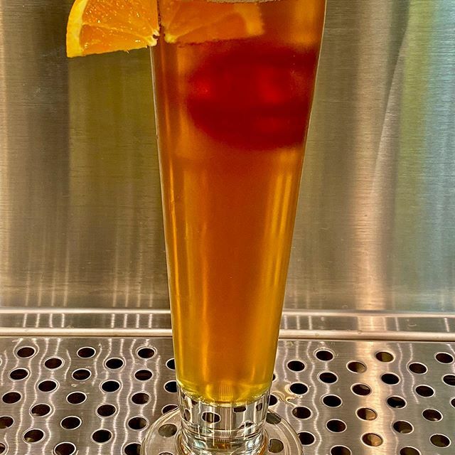 HiatusBrewing's tweet image. Tomorrow (Sunday 9/29) beermosa’s will be available while they last. The beermosa consists of Bell’s Oberon, Champagne, and Orange Juice 🍻 🥂

#OnHiatus #PushPause #BackIn30 #WishYouWereBeer #beer #craftbeer #brewery #beerlove #hops #beerme #beerstagr… ift.tt/2nAGZda