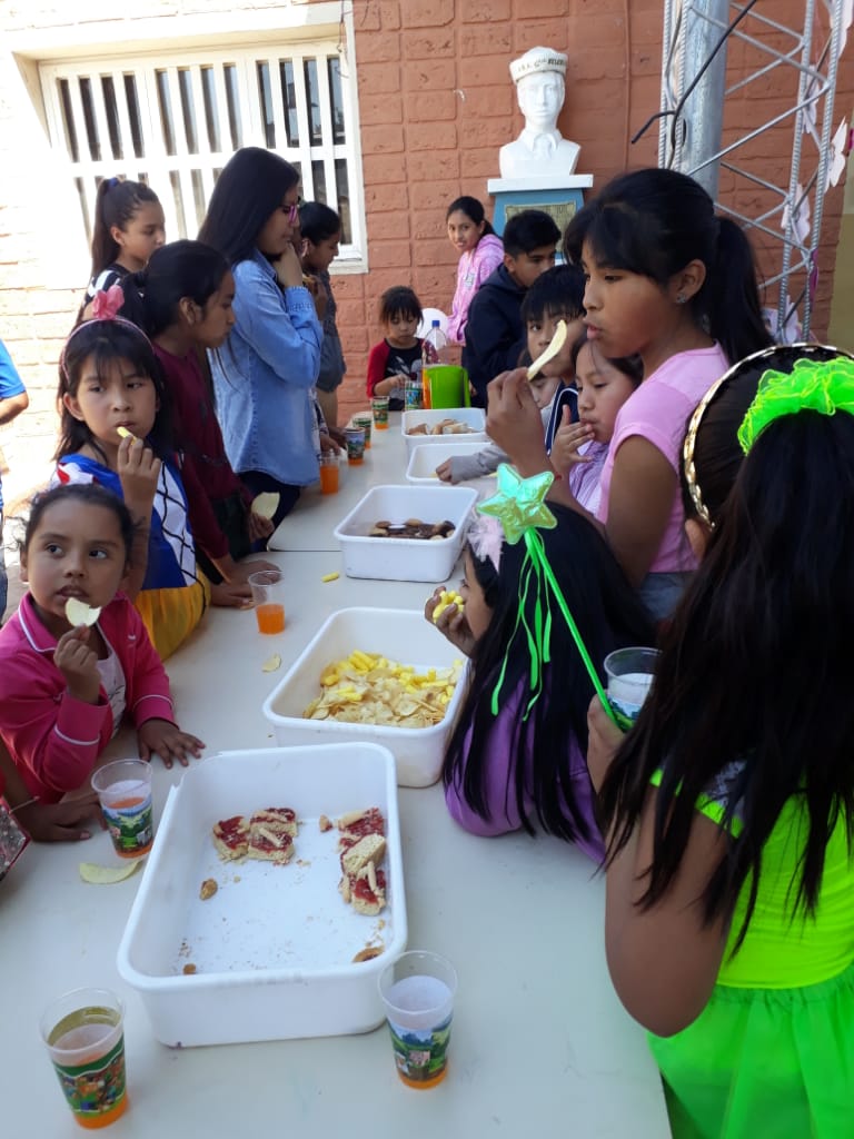 Fecha: 28/09/19
Esc: ARMADA NACIONAL N°4038 
Mse: MICAELA VIVEROS 
Se festejo el dia de la primavera y del estudiante🤗
Con diversos juegos, sorpresas, refrigerio 💙
<a href="/ArmadaEsc/">Esc Armada Nacional</a> @YanilMarisol <a href="/zcarmensoledad/">Zúñiga Carmen</a> <a href="/UrtubeyJM/">Juan Manuel Urtubey</a> <a href="/fguillesaavedra/">GUILLERMO SAAVEDRA</a> <a href="/artydance23/">Gilda Rodríguez</a> <a href="/patriciapinasco/">Patricia Pinasco</a>