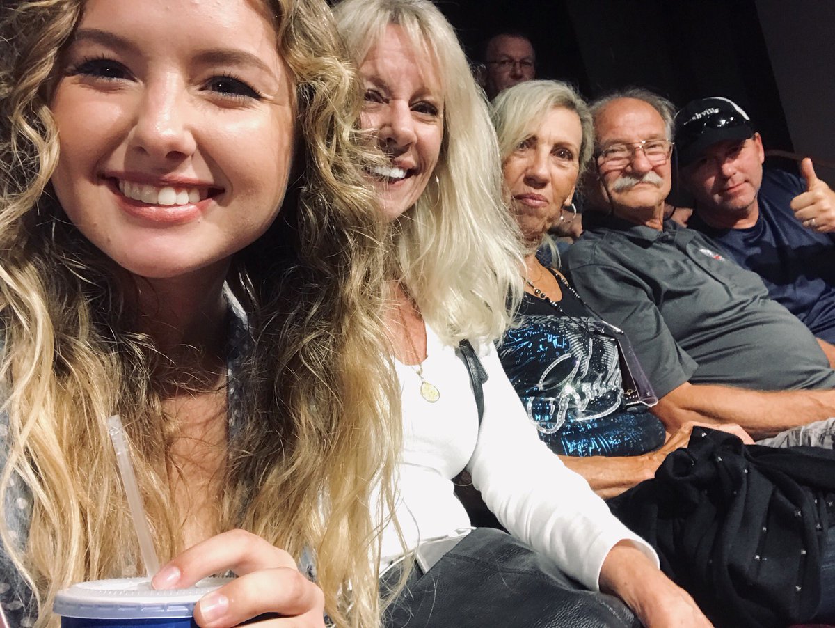 sydney shae (@sydneysshae) on Twitter photo At the #opry celebrating Belmont University family weekend with the Florida family! <a href="/opry/">Grand Ole Opry</a> section 32 row W seats 10-14! Come see us💕! At the #opry celebrating Belmont University family weekend with the Florida family! <a href="/opry/">Grand Ole Opry</a> section 32 row W seats 10-14! Come see us💕!