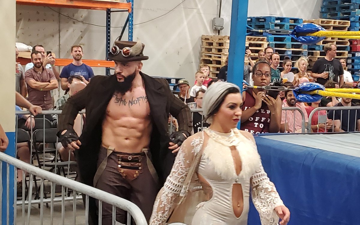 OJ_PurpleStuff's tweet image. Unexpected, yet awesome! #PrettyProper @PrimeTimePW @dcbrau