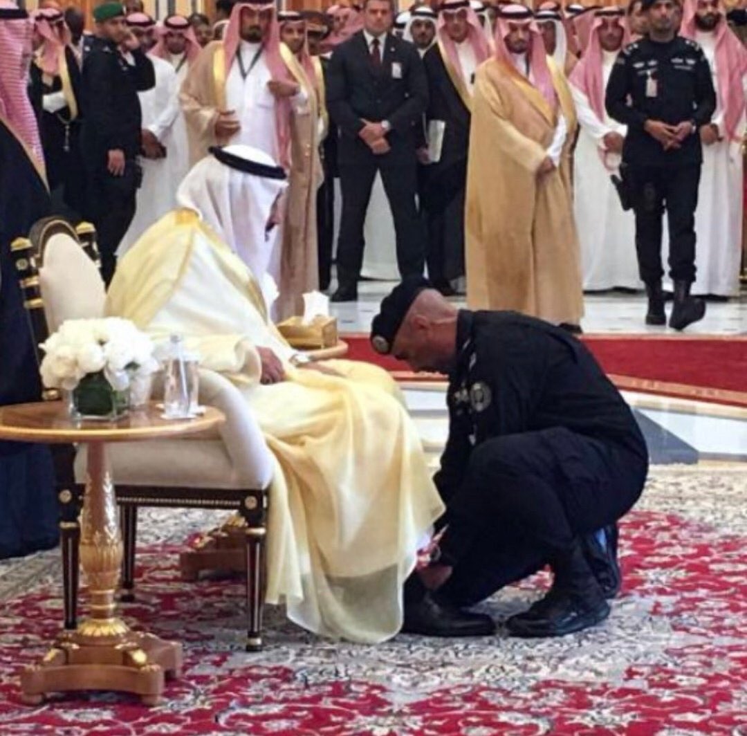 MfoFaisal's tweet image. أحبك الشعب السعودي
ولأن محبتك كبيرة خبر وفاتك فاجعة
رحم الله الفقيد #عبدالعزيز_الفغم
اللهم الفردوس الأعلى من الجنة