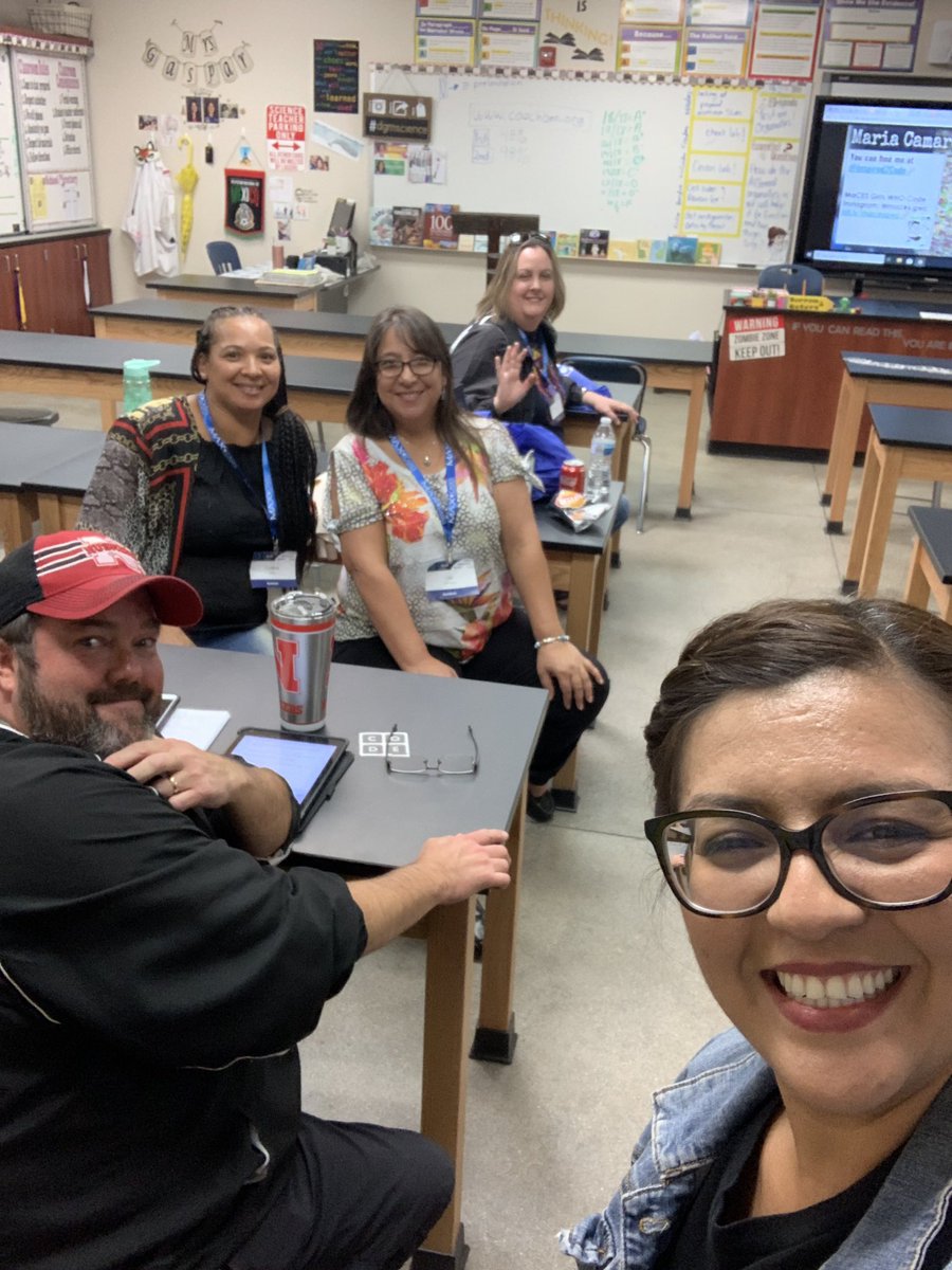 csiseverywhere's tweet photo. Presenter at #avedtech summitโ
Love it! Empowering young girls to love Computer Science! Whether you sponsor an after school club or embed activities in your school day, we must continue to champion our girls! #maces #CS4ALL @GirlsWhoCode #PS4LAUSD #WhoRunstheWorldGirlsWhoCode https://t.co/JzFMrEHowh