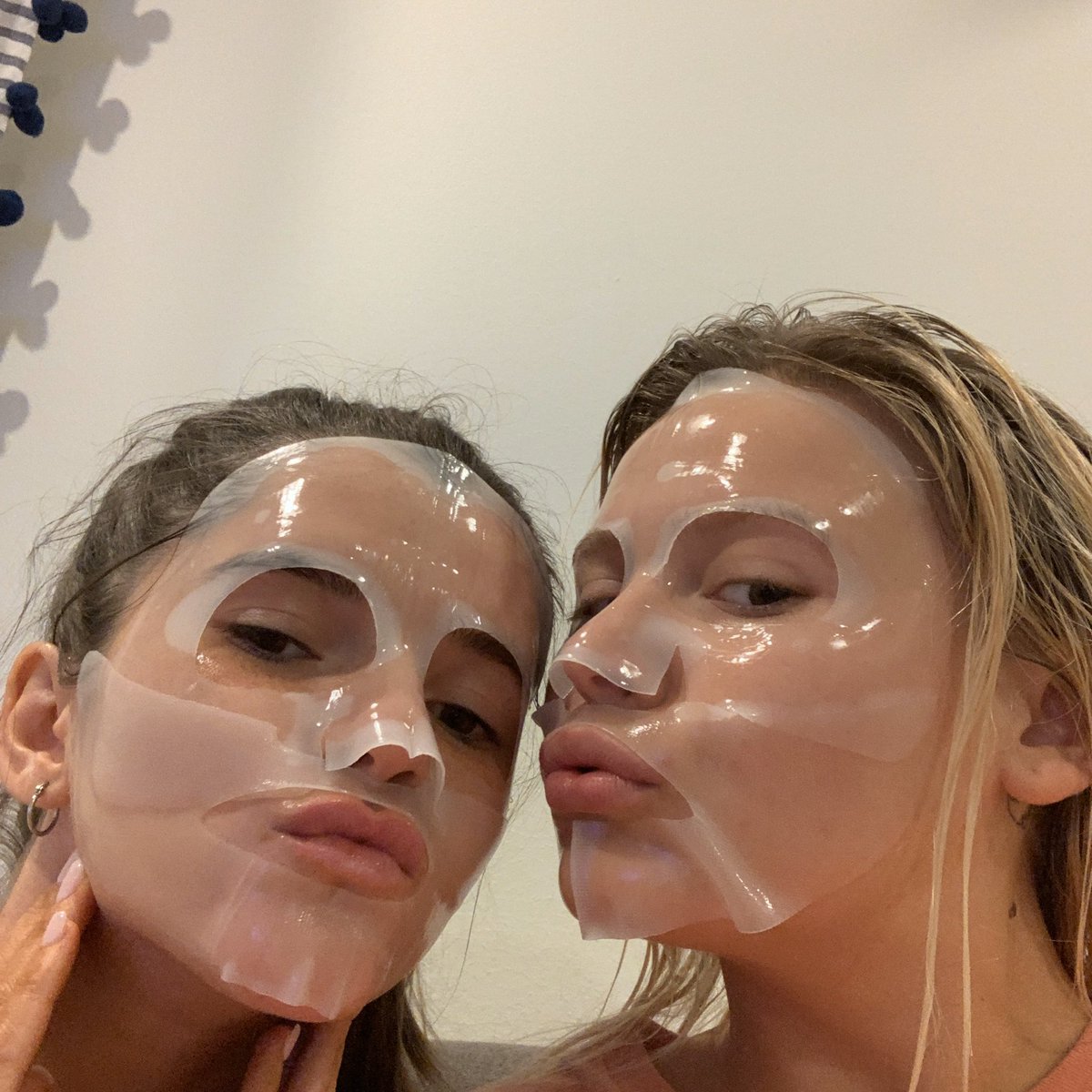 mattiemaeeee's tweet photo. I love you birthday girl 🔆🧳 https://t.co/g31oPoQ7SF