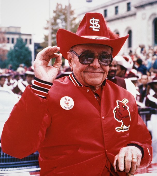 deathbyhibachi's tweet photo. American #beer #brewing magnate #GussieBusch died #onthisday in 1989. πΊ
#otd #AnheuserBusch #stlcards #STL #StLouis #Busch #Budweiser #KingofBeers #BudLight #CEO #BuschStadium #Gussie #AugustAnheuserBuschJr https://t.co/mpDGIfSceq